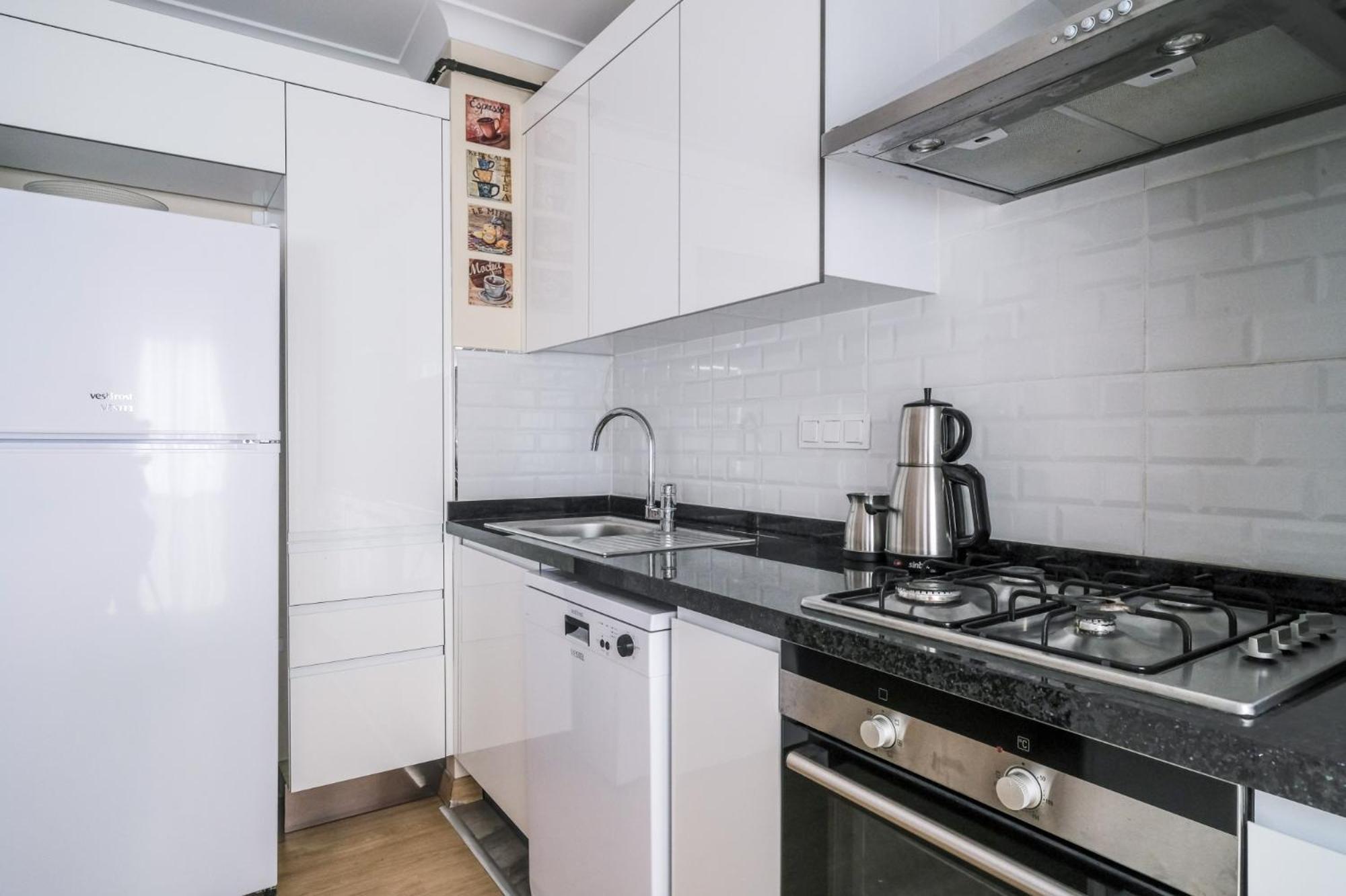 Cozy Flat 10 Min To Aqua Florya Mall In Bakirkoy *