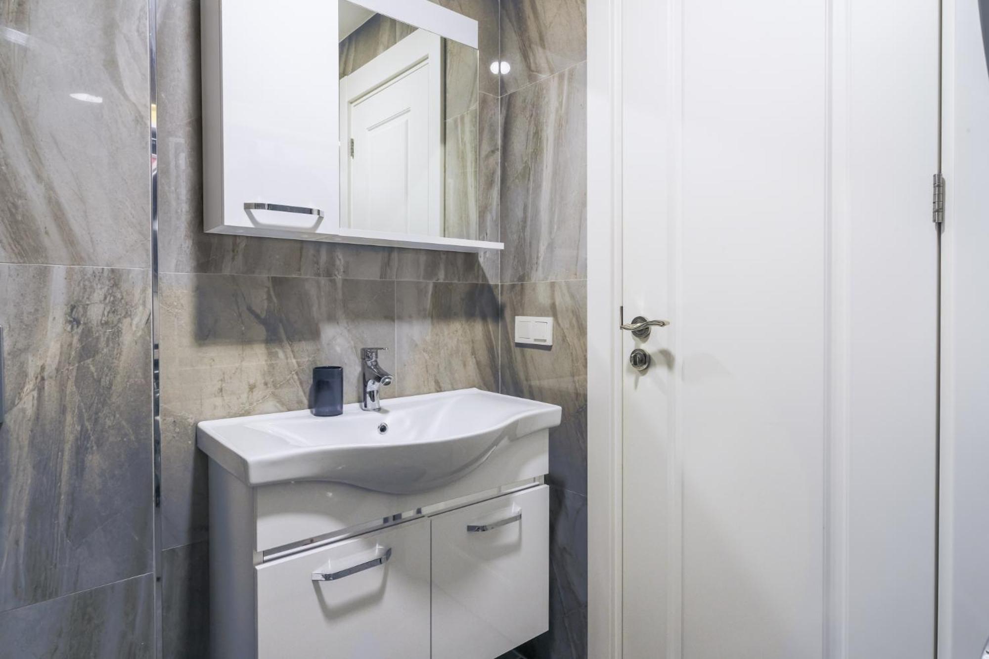 Cozy Flat 10 Min To Aqua Florya Mall In Bakirkoy Apartment Istanbul