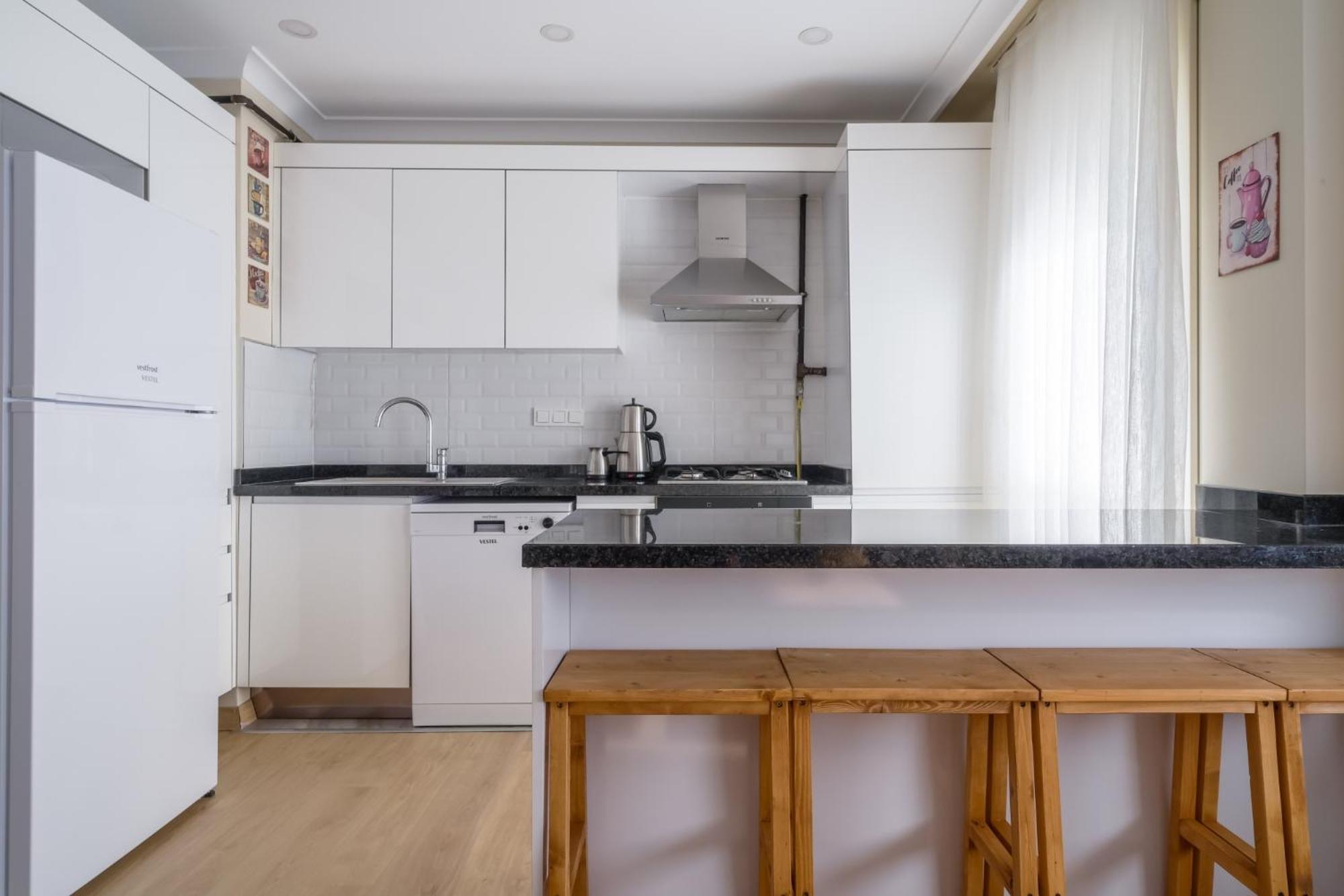Cozy Flat 10 Min To Aqua Florya Mall In Bakirkoy Apartment