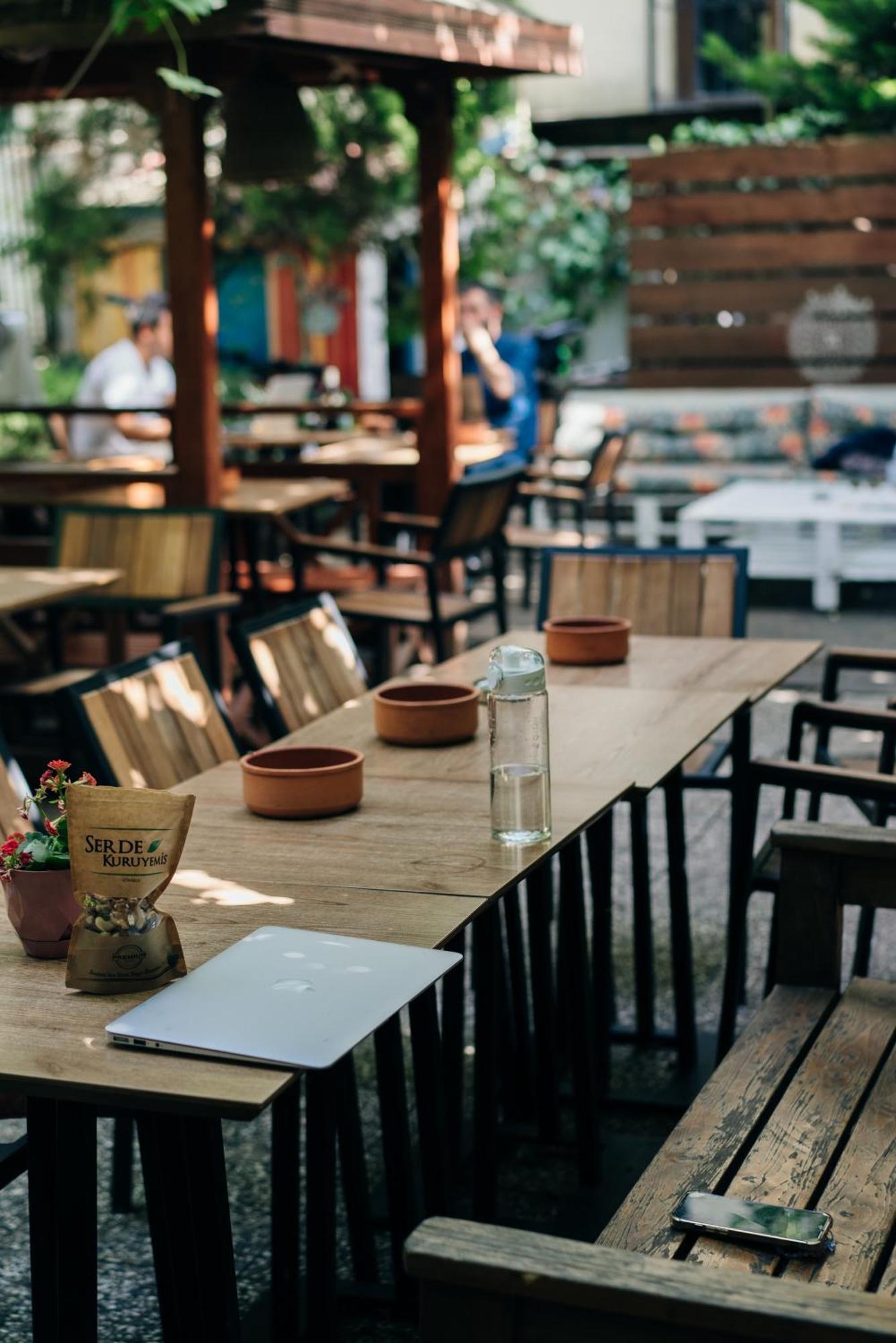 Hush Lounge Hostel