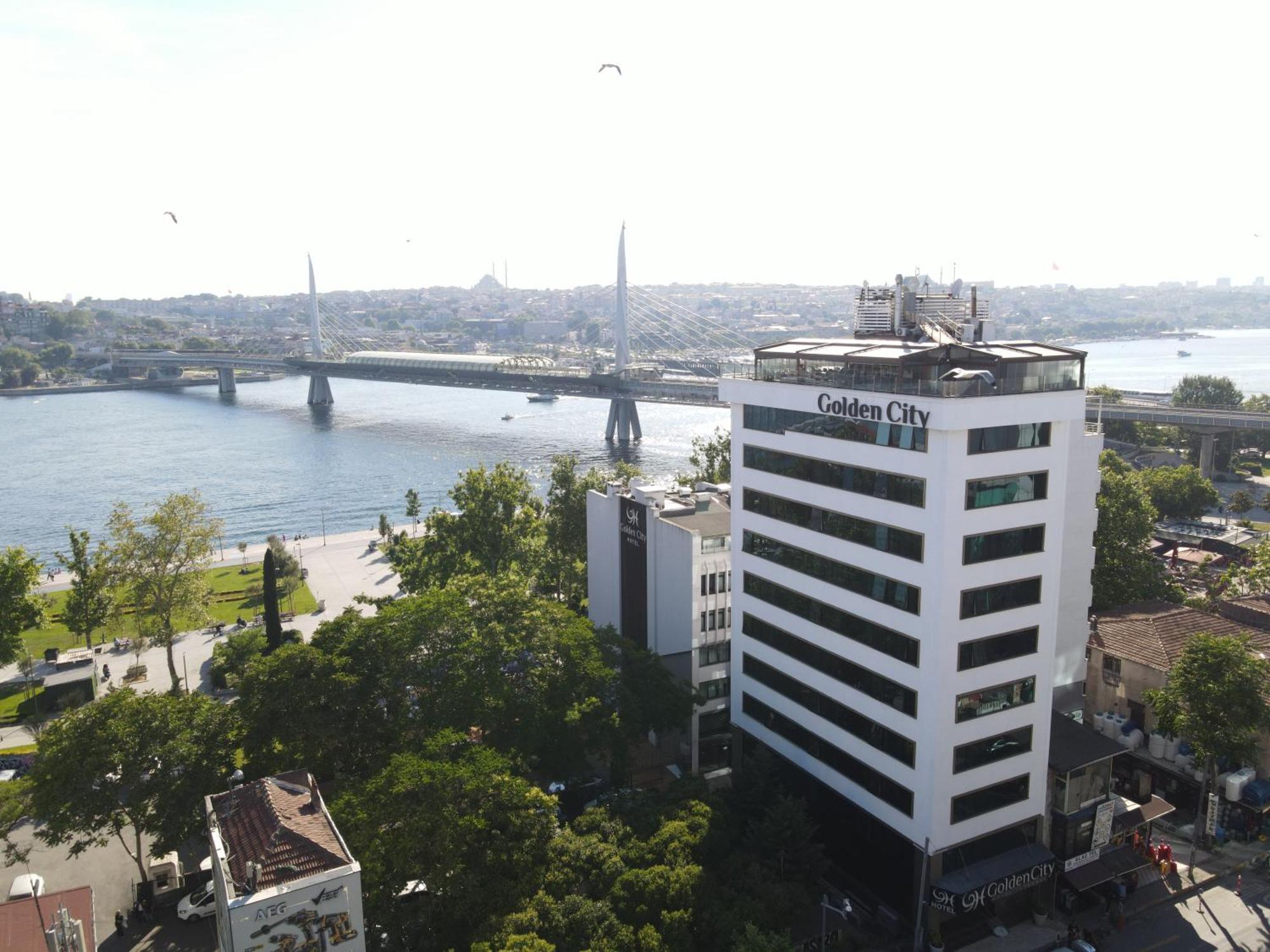 Hotel Golden 4*