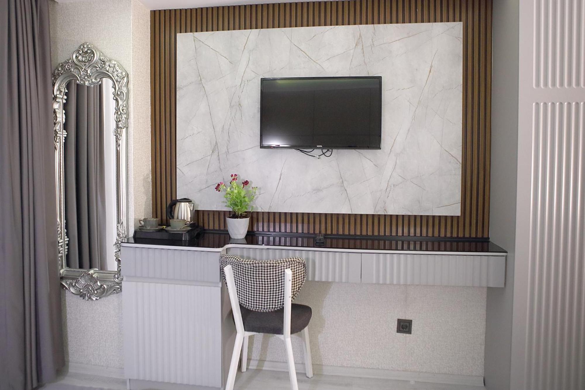 Amara Old & Otel 3*