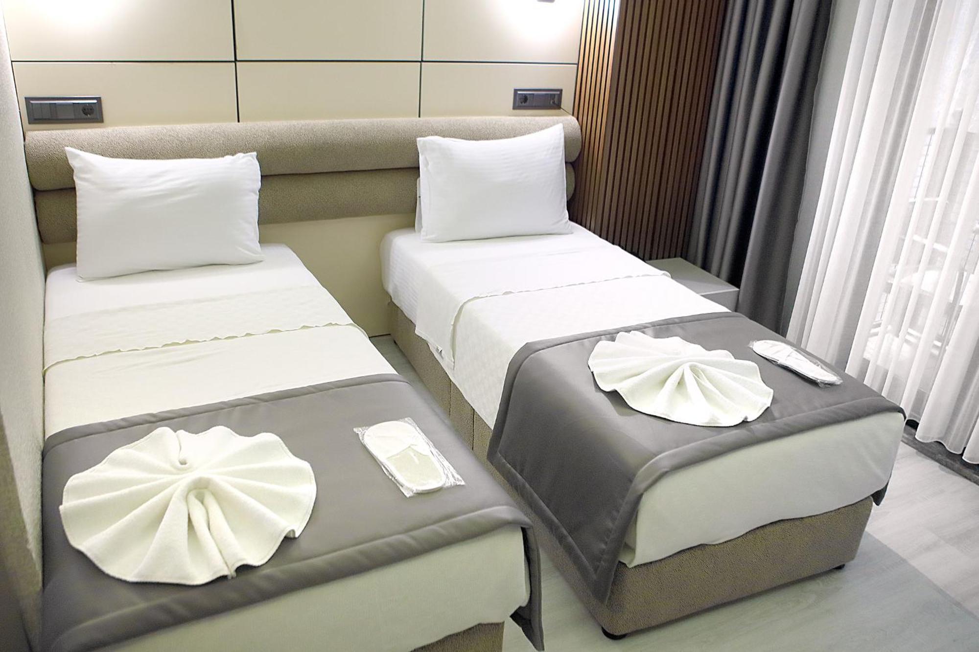 Amara Old & Otel 3*