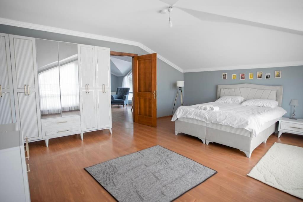 Apartment معلق في منطقه هادئه