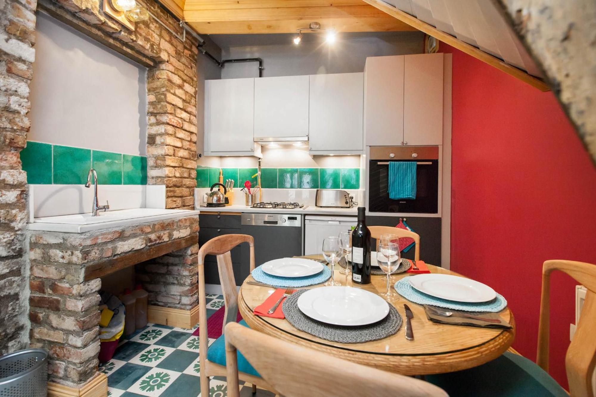 Apartment Turquoise House Featured In Elle Decor Magazine *