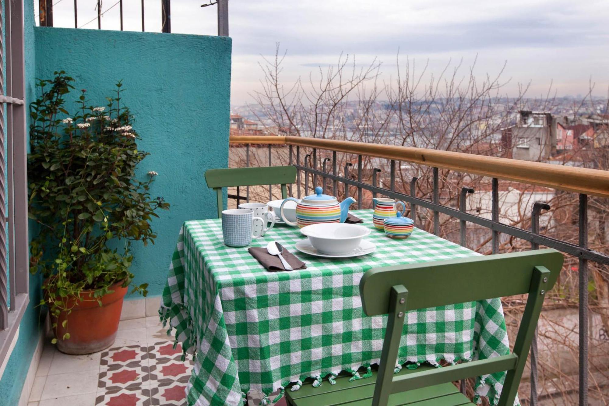Turquoise House Featured In Elle Decor Magazine Apartment Istanbul