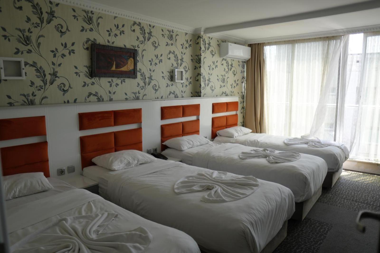 Comfort Downtown Hotel 4*