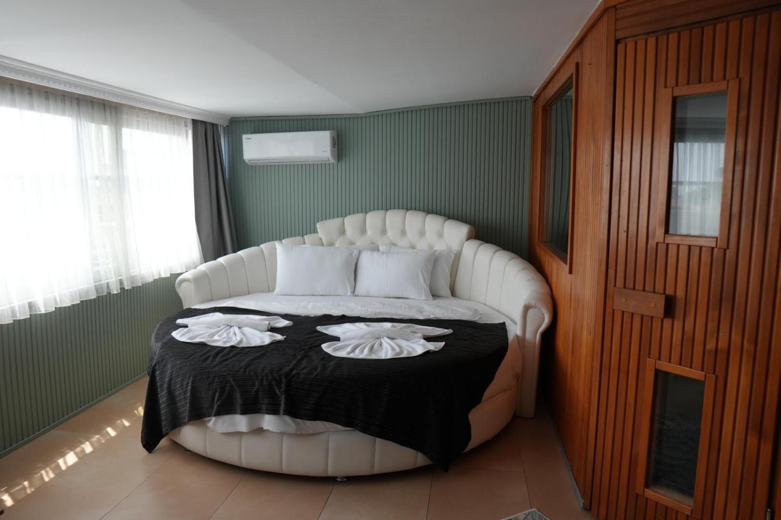 Comfort Downtown 4*