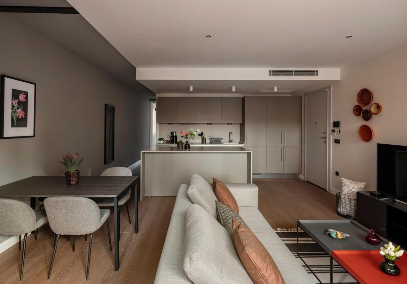 Gorgeous Bright Modern 2bed2bath Home! #69