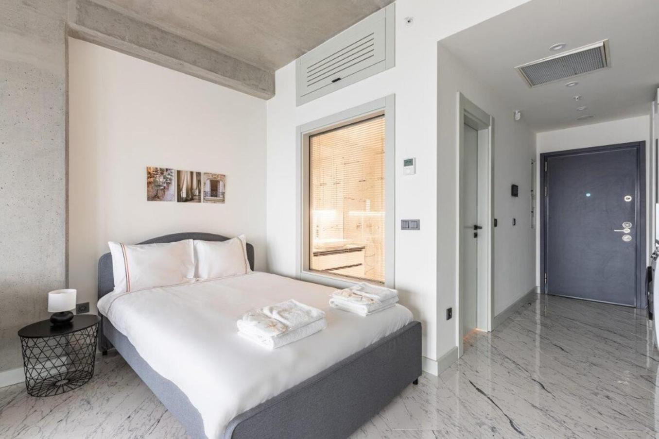 Trendy Cool Bright Parking Poolviews! #254 Apartment Istanbul