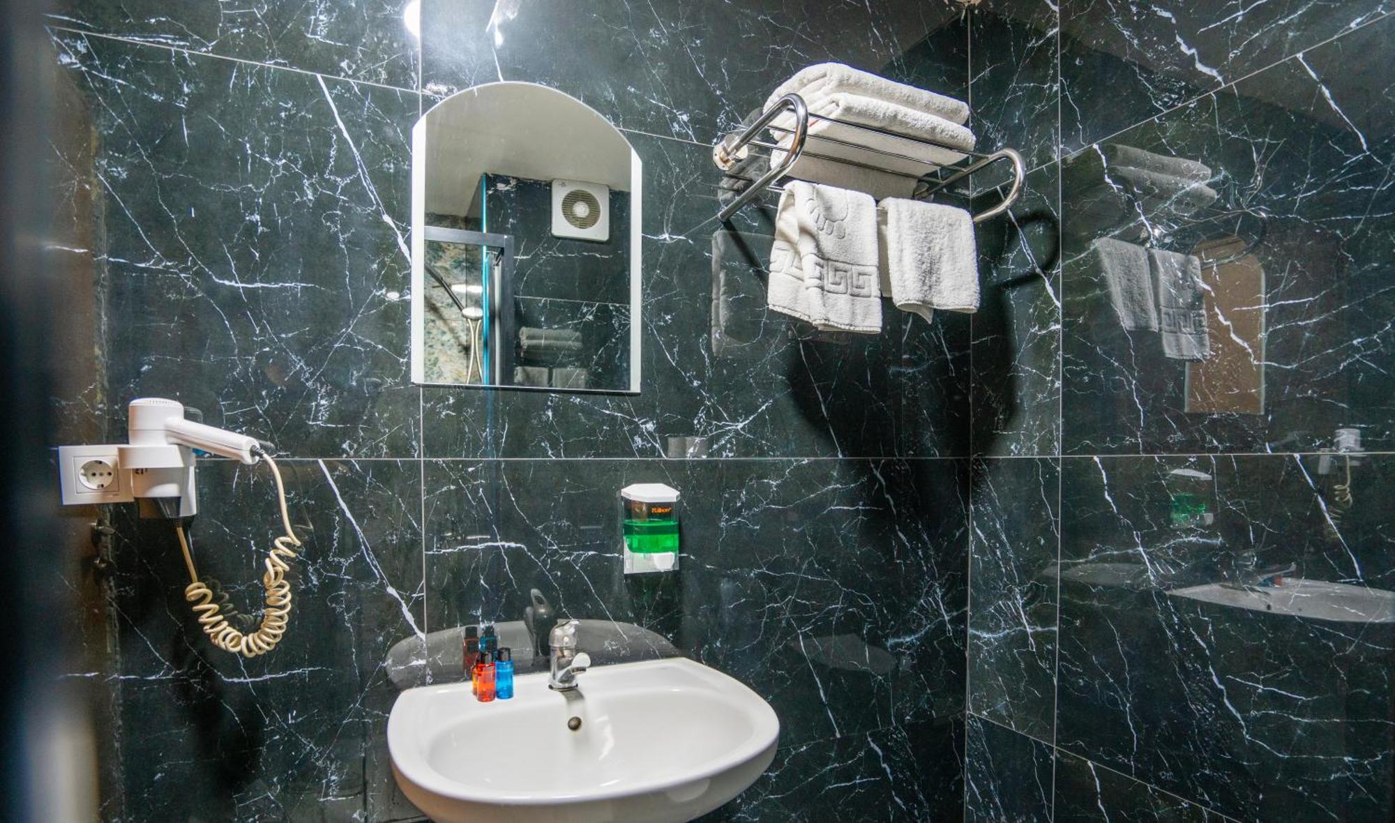 Royal Nest Hotel