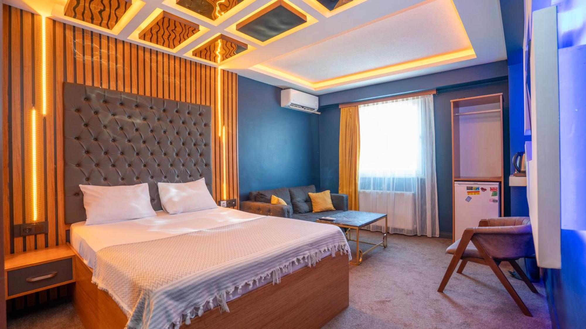 Hotel Royal Nest *