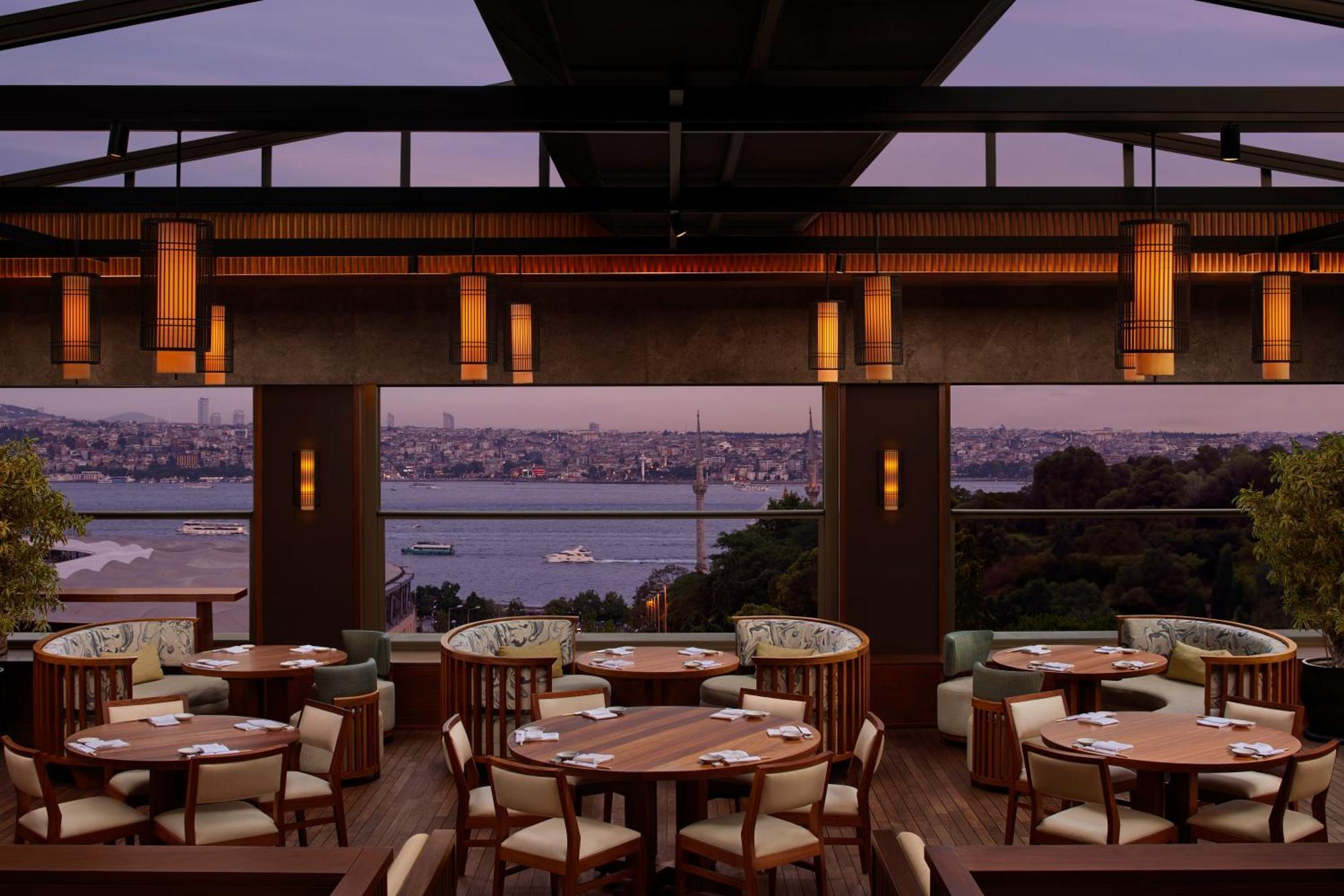 The Ritz-carlton, At The Bosphorus 5*