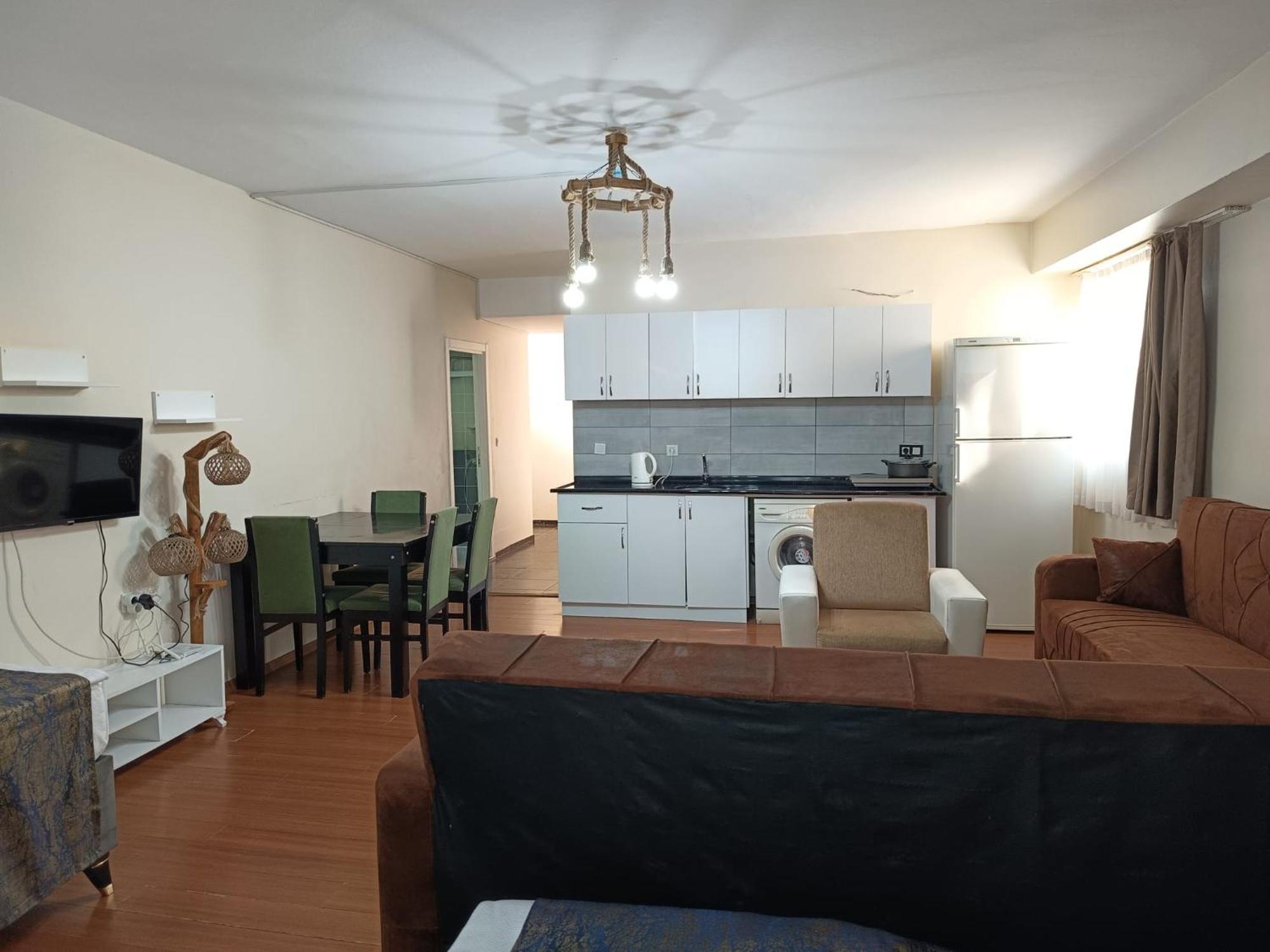 White Crown Ve Yasam Merkezi Aparthotel