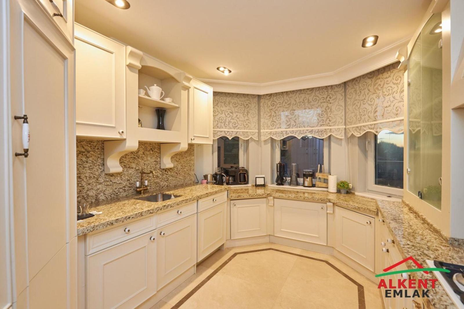 Kilyos Lueks Malikane Villa *