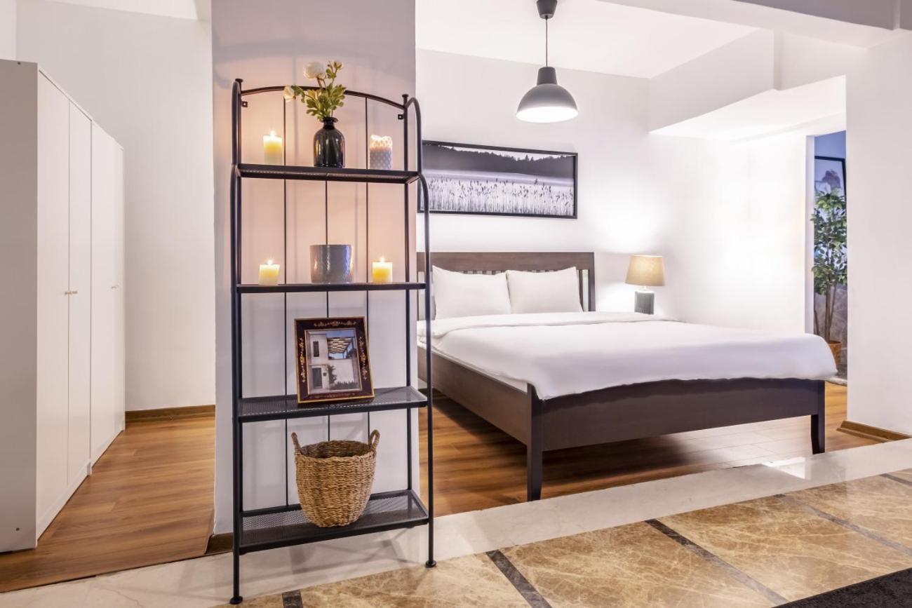 Studio Flat With Lovely Backyard In Nisantasi Apartment