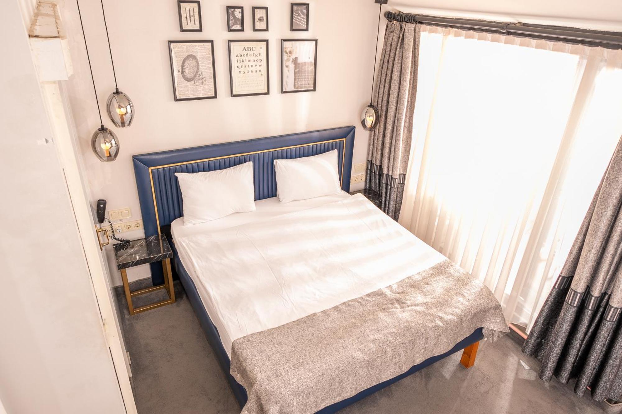 Corner Hot Otel