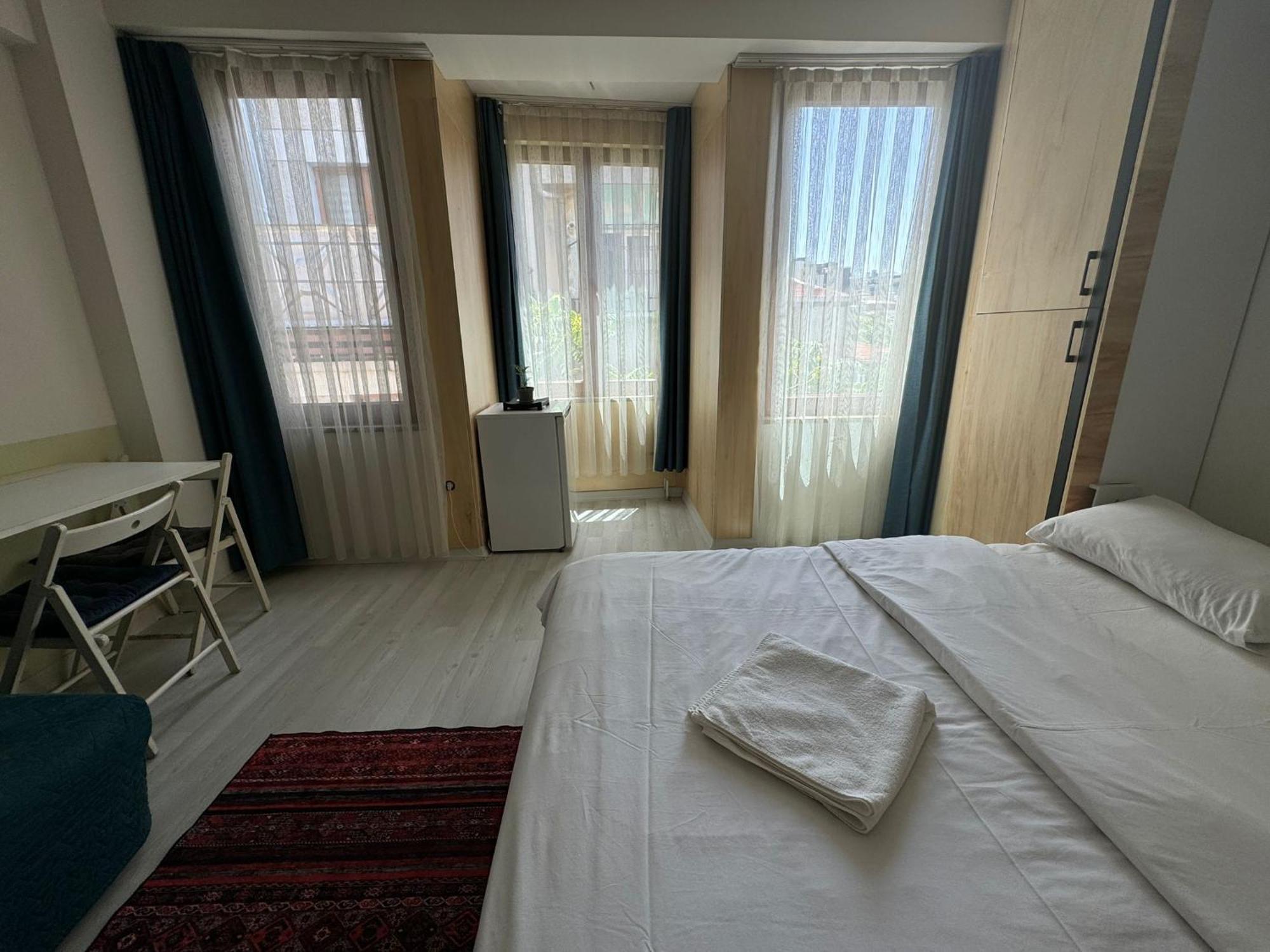 Hub Flats Hotel