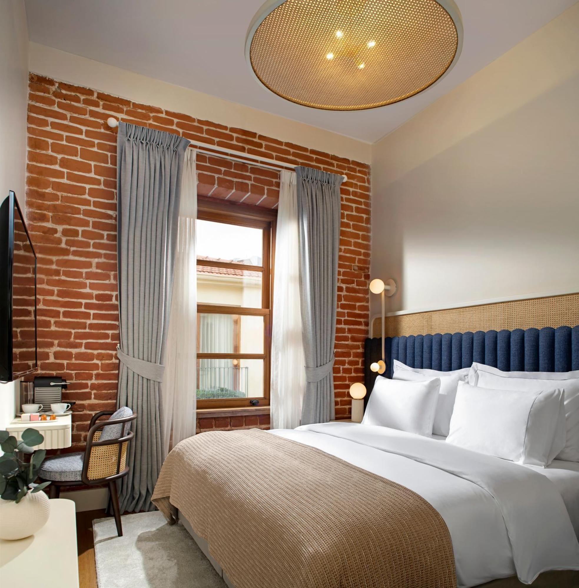 Ecole St. Pierre 4*