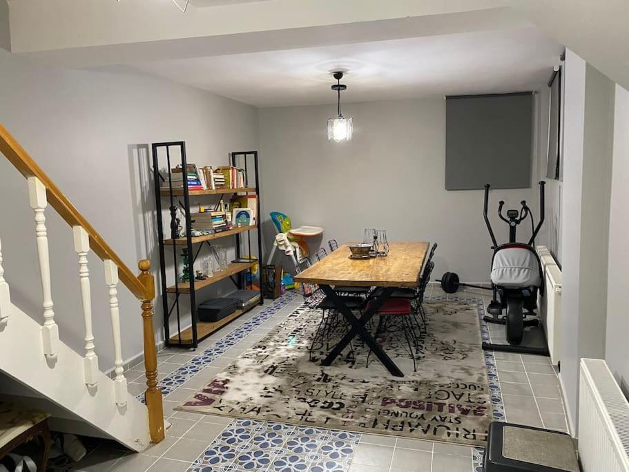 Tekfur Sarayi Ve Kariye Muezesi Yakininda Tarihi Ev Apartment Istanbul