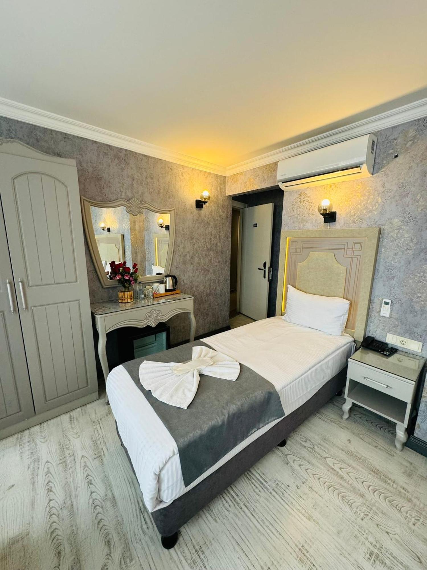 Old Viva 3* İstanbul