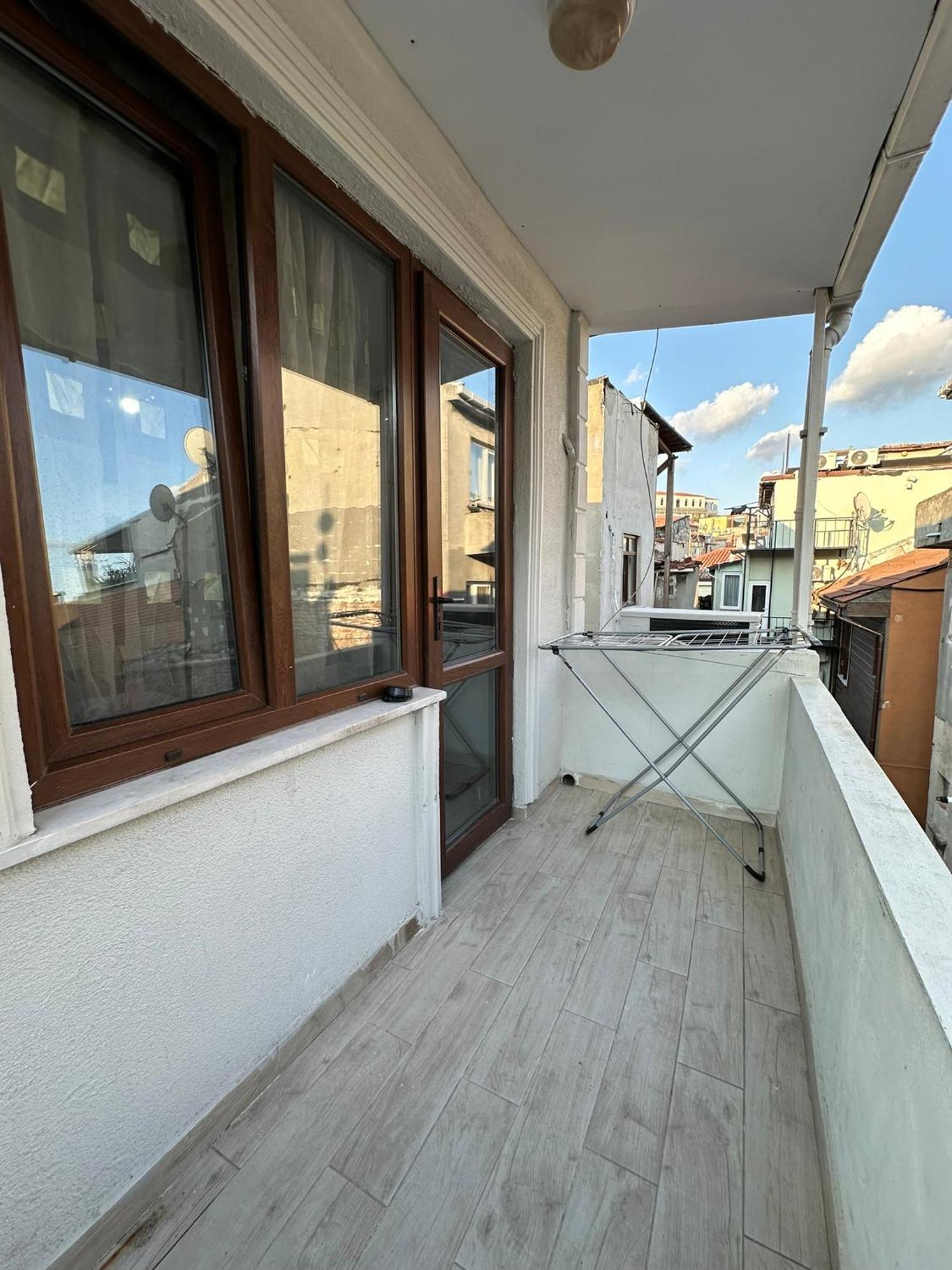 Awwa Apartment