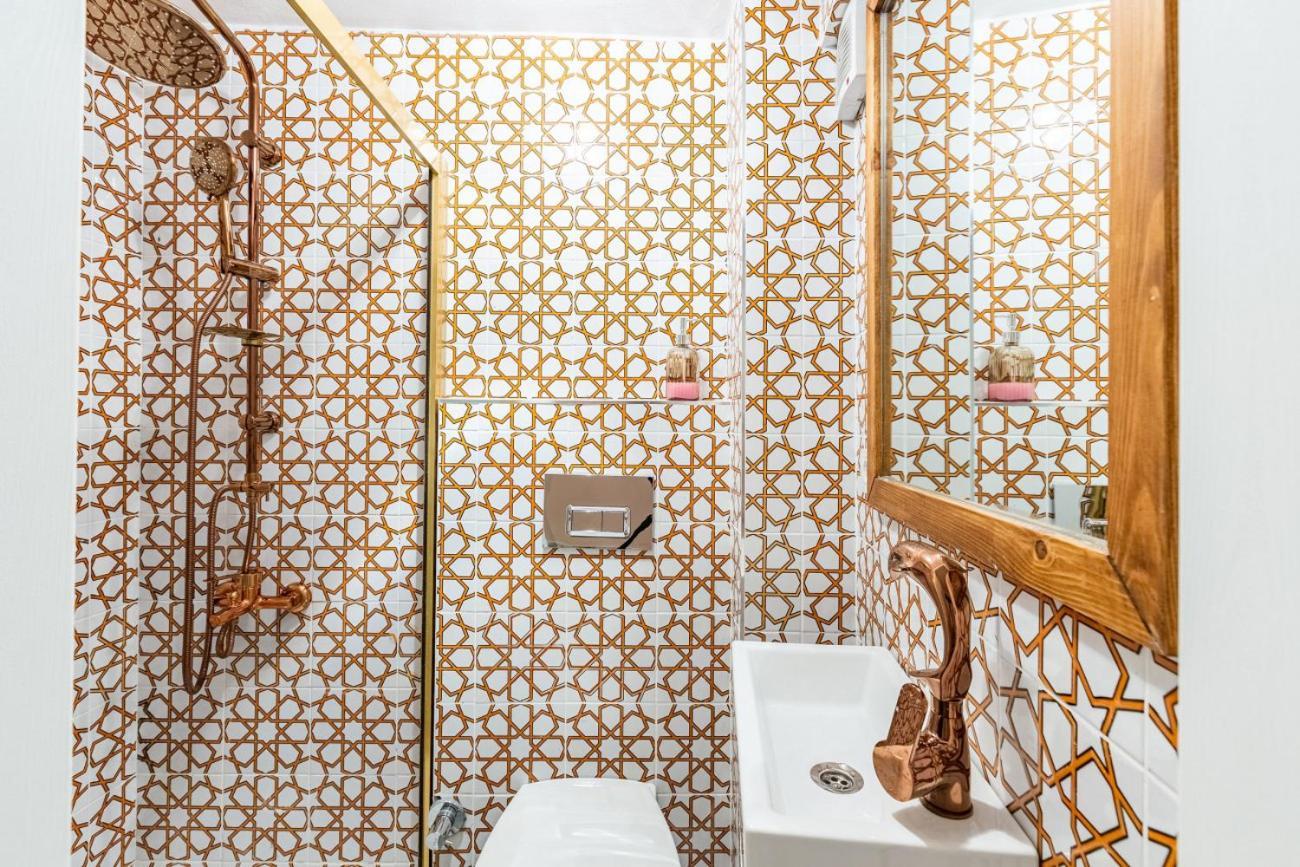 Apartment Gorgeous House With Refreshing Garden In Besiktas