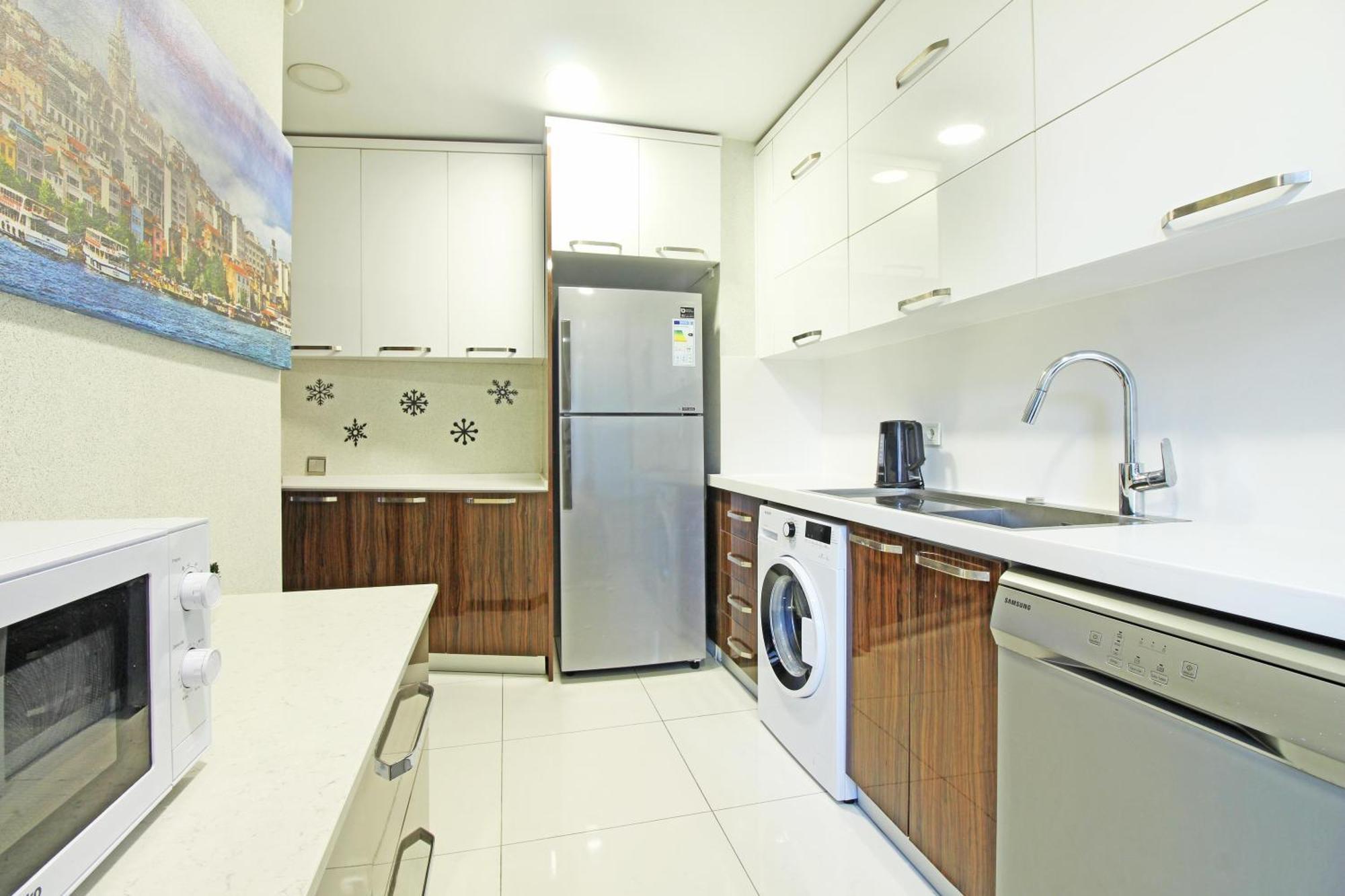 Excellent Apartment