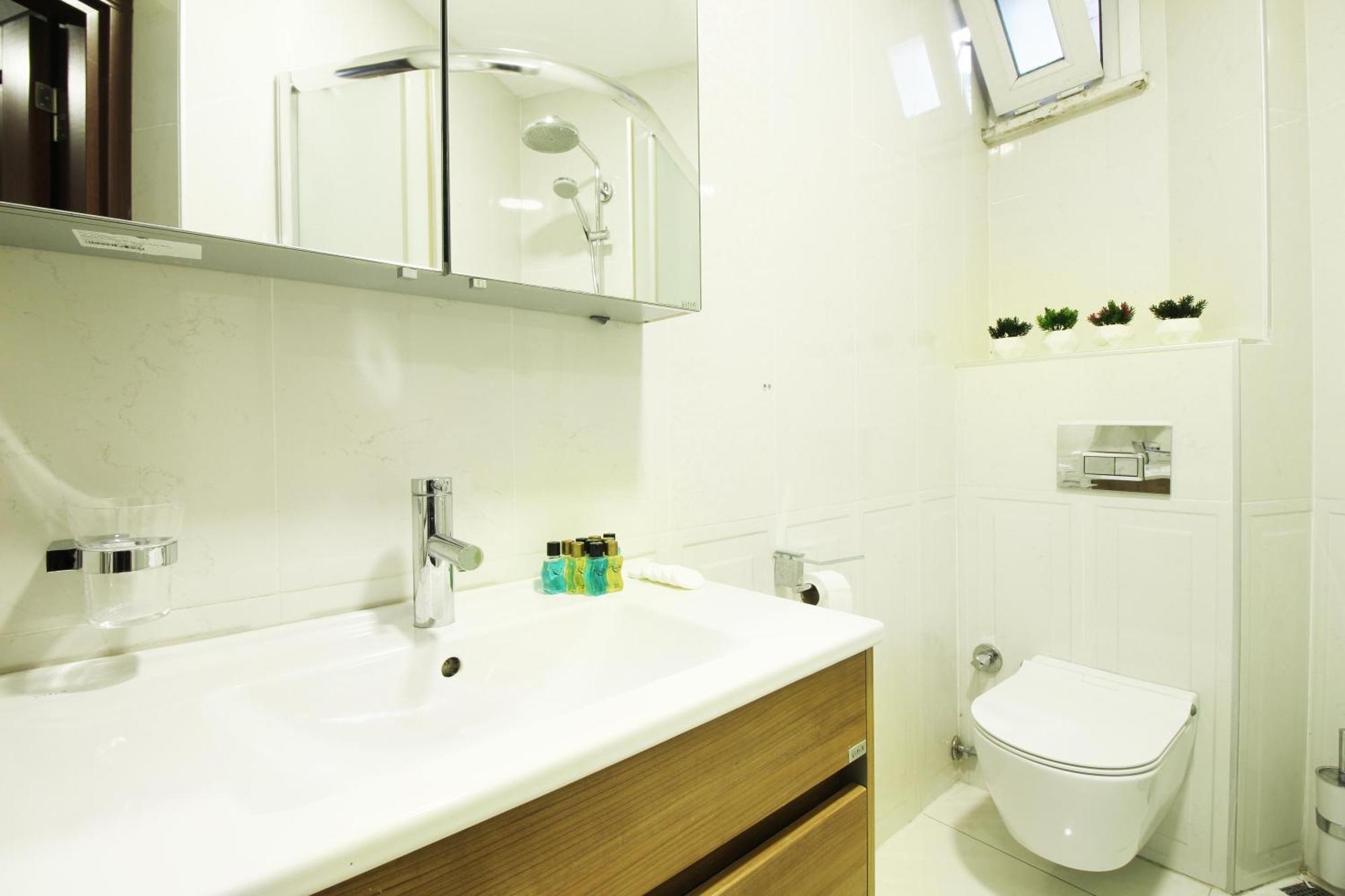 Excellent Apartment *
