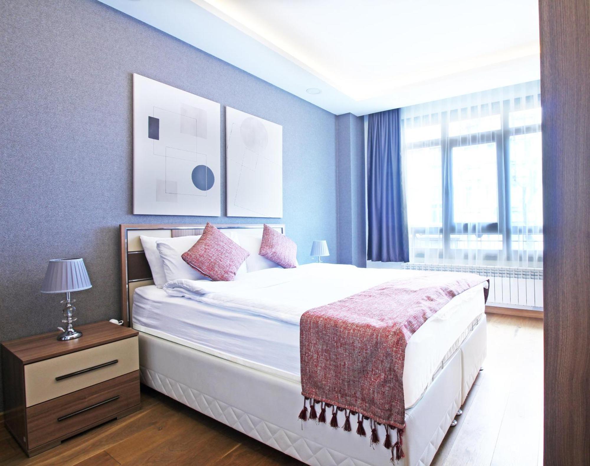 Excellent Apartment