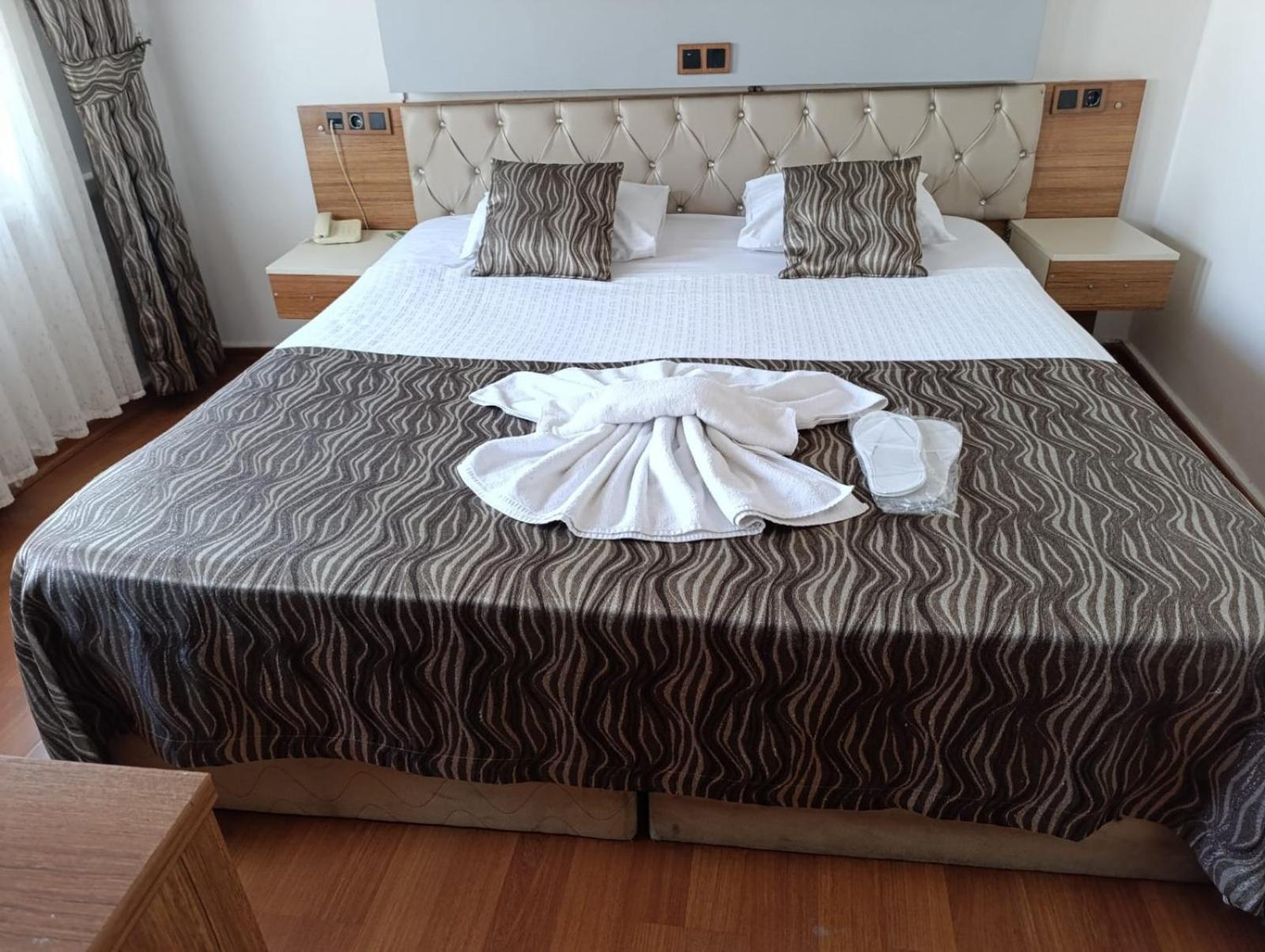 şirin Otel 3*