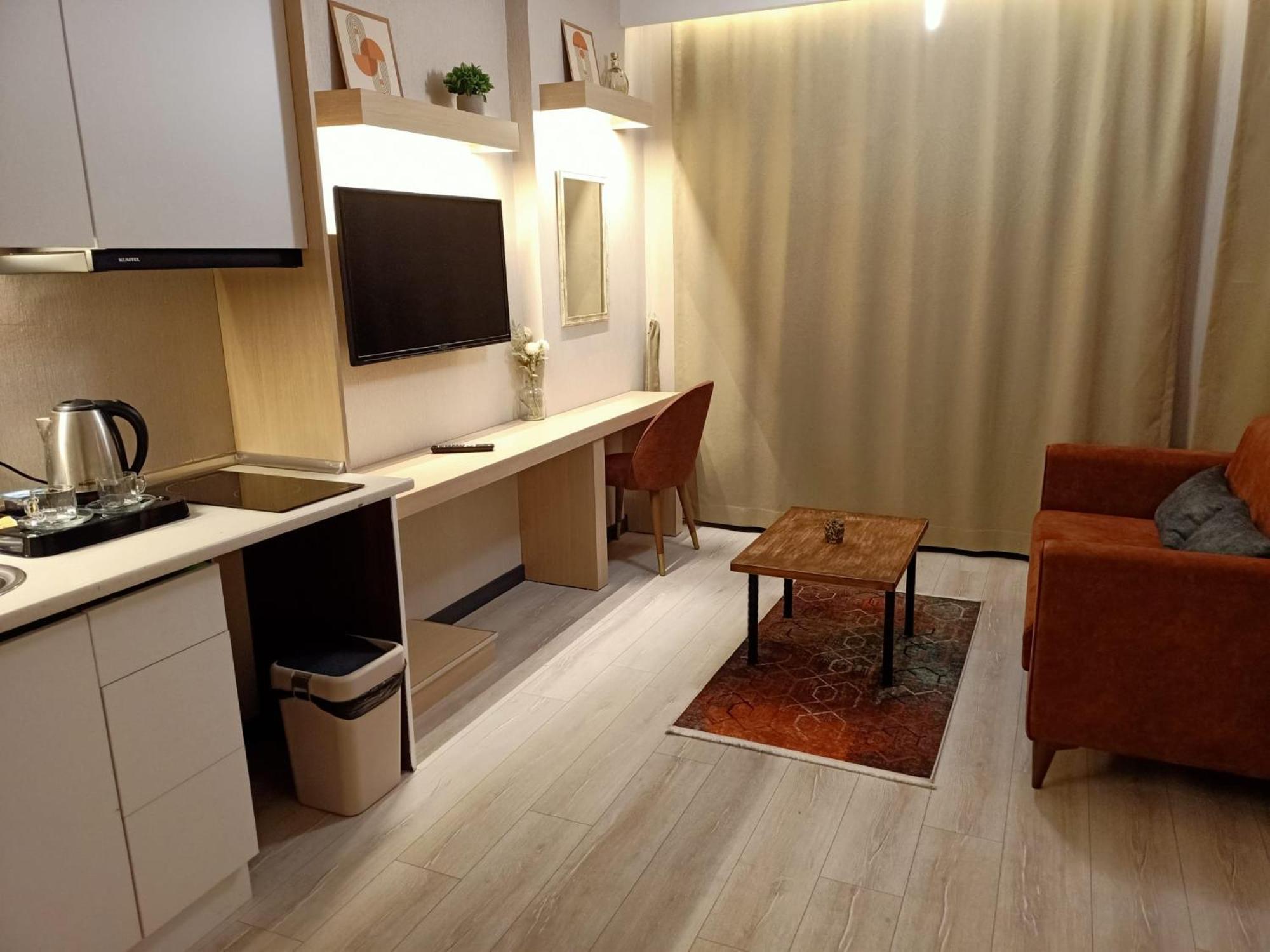 Falcon Apartment *