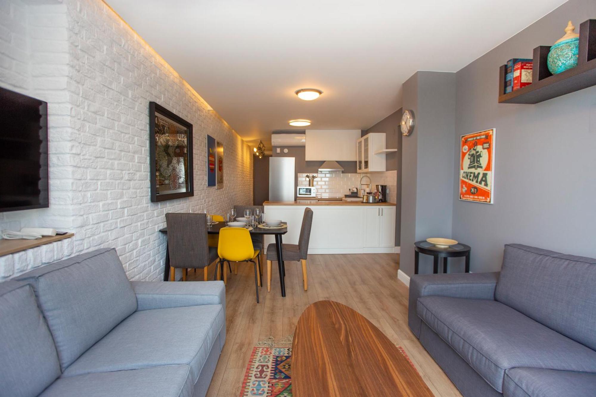 Apartment Waterfront With A Stunning View Istanbul