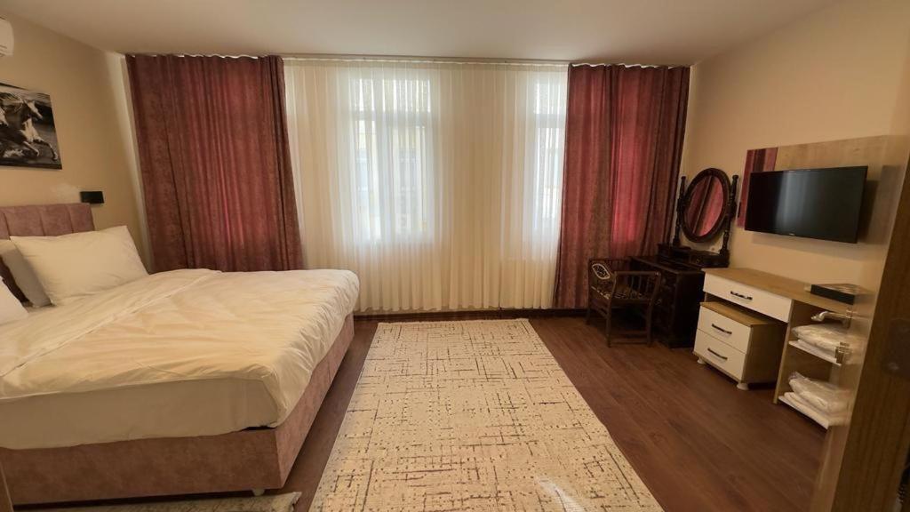Aparthotel Albatros Backyard