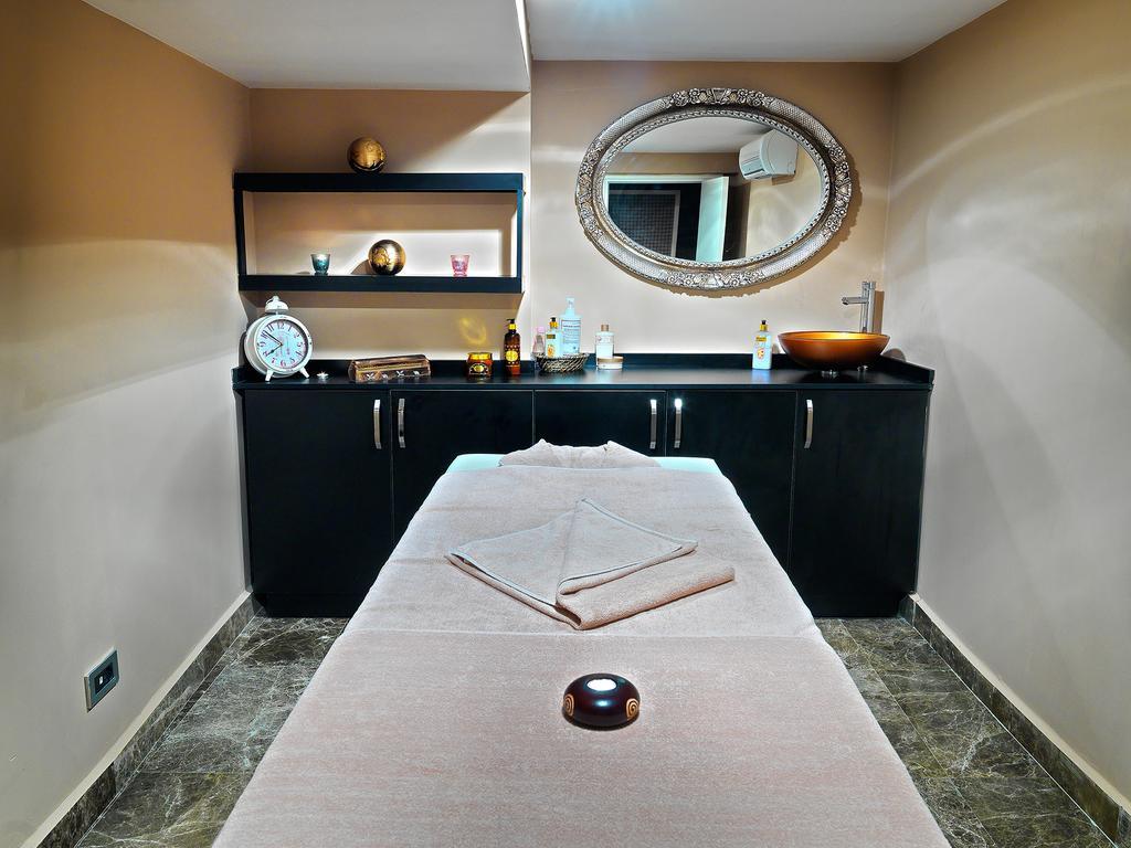Business Life Hotel 4*