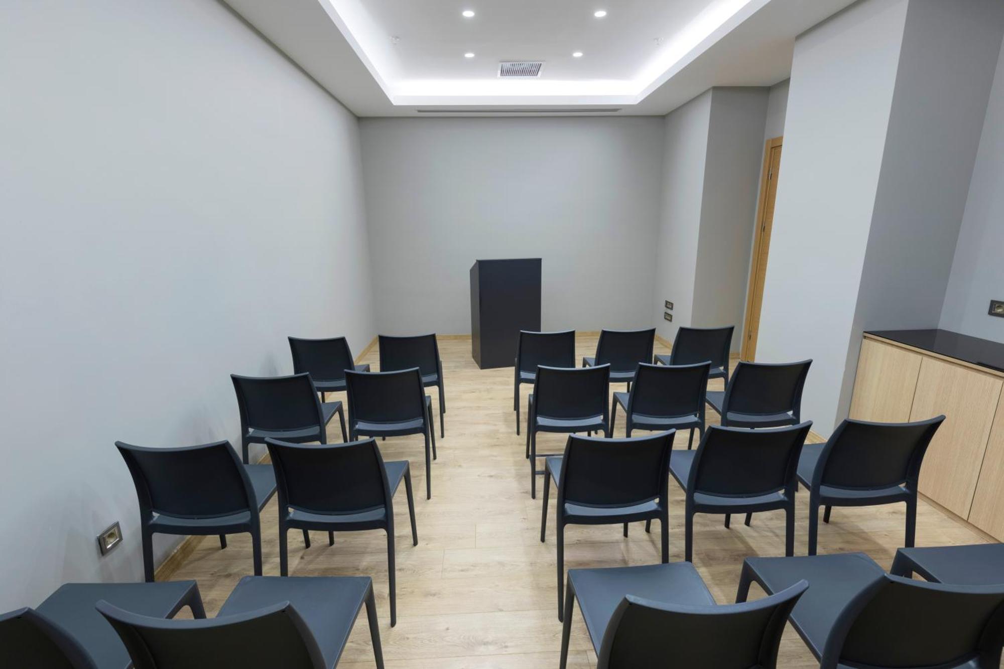 Endless Art Hotel-special Category Otel