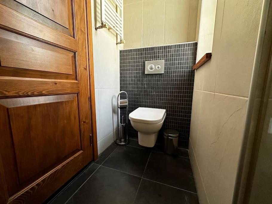 2br, 2ba 3rd Floor Of Historical Building, Galata Daire
