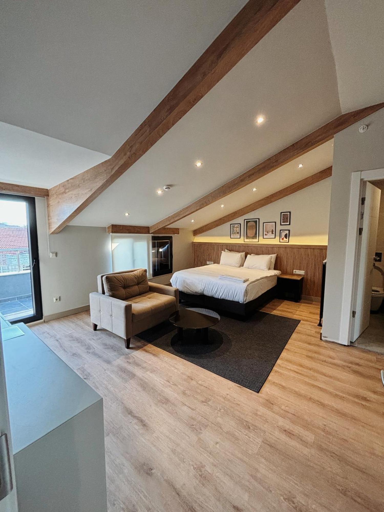 Hotel Dugi *