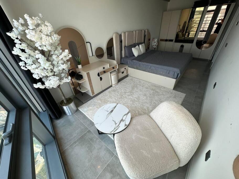 Luxury 46 Floor Penthouse 41 Apartment