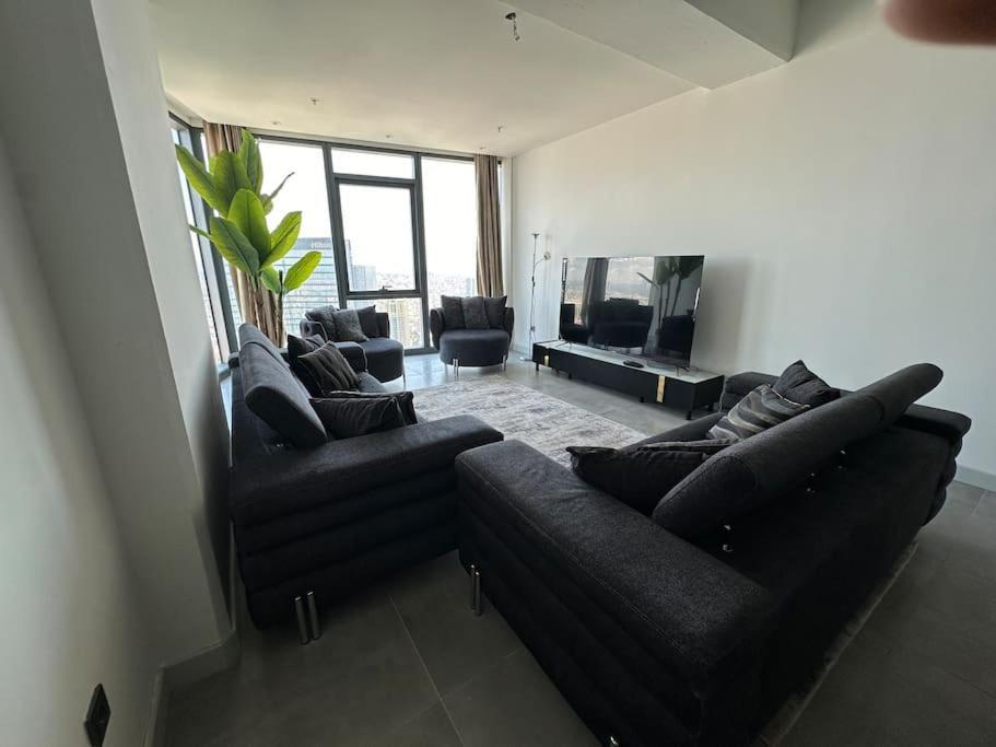 Luxury 46 Floor Penthouse 41