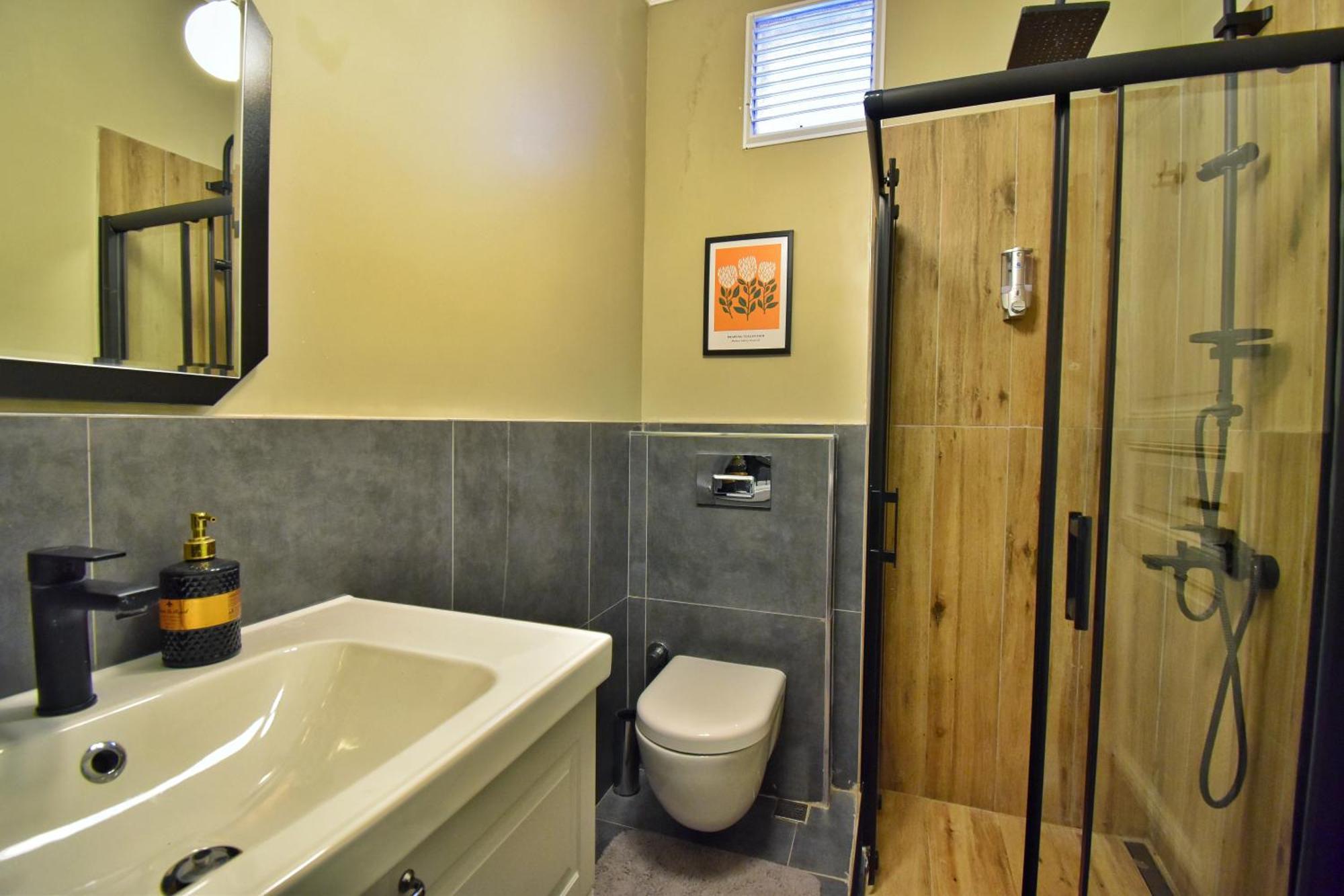 Cozy Renovated 3br Near Taksim- Santur D10 *