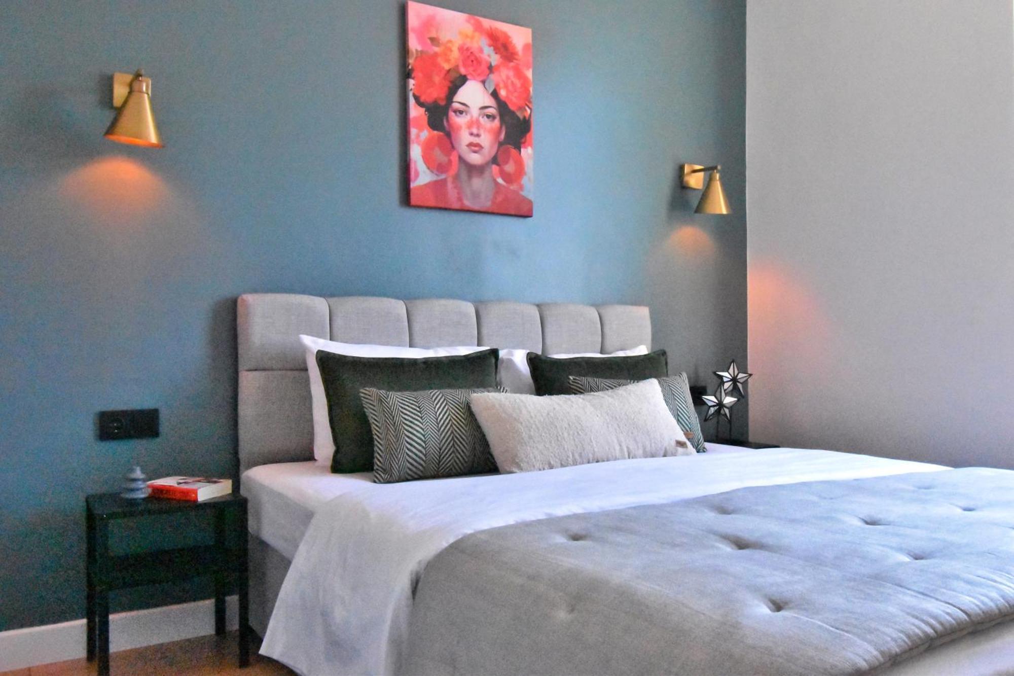 Cozy Renovated 3br Near Taksim- Santur D10 Apartment