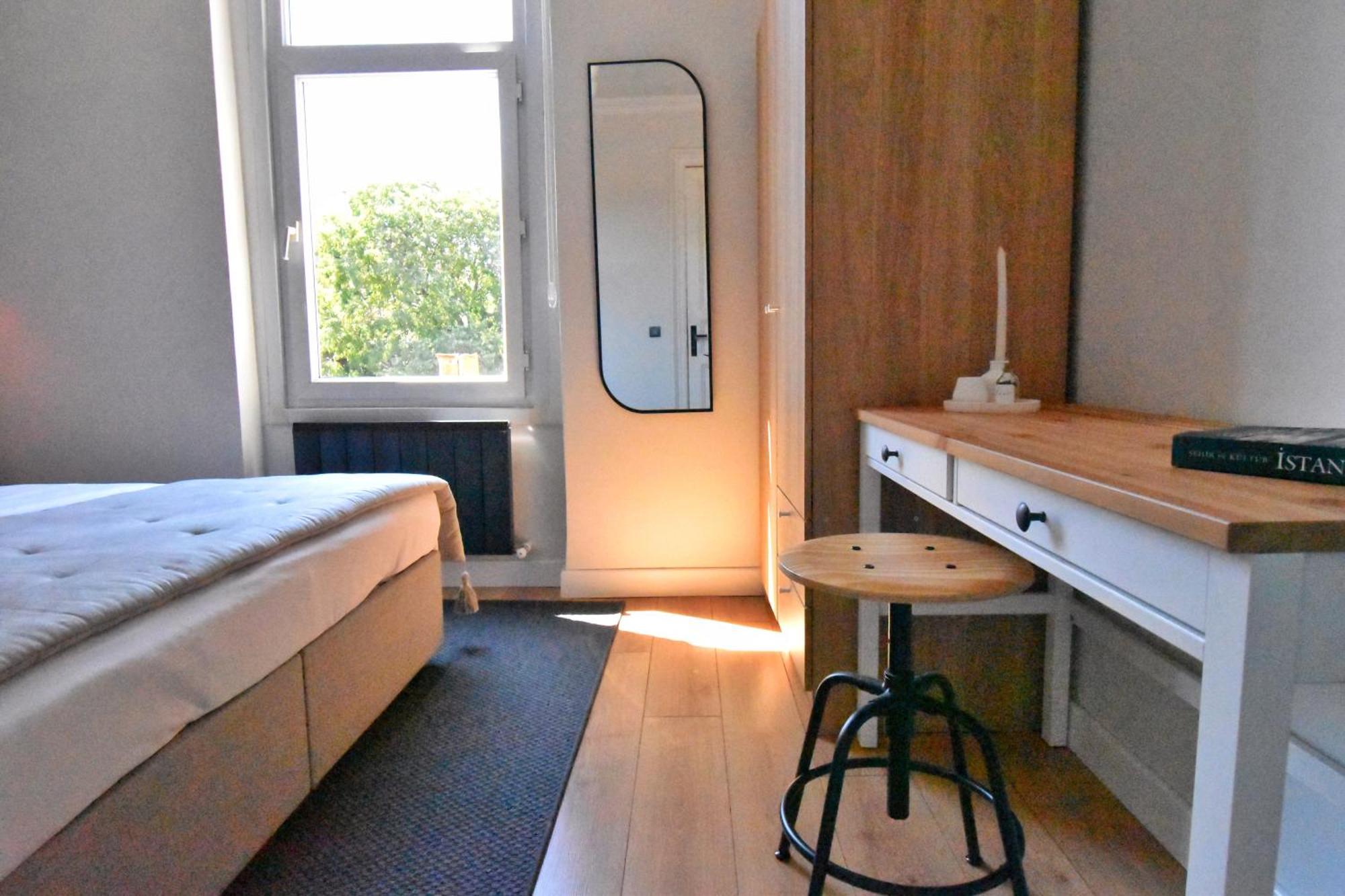 Cozy Renovated 3br Near Taksim- Santur D10