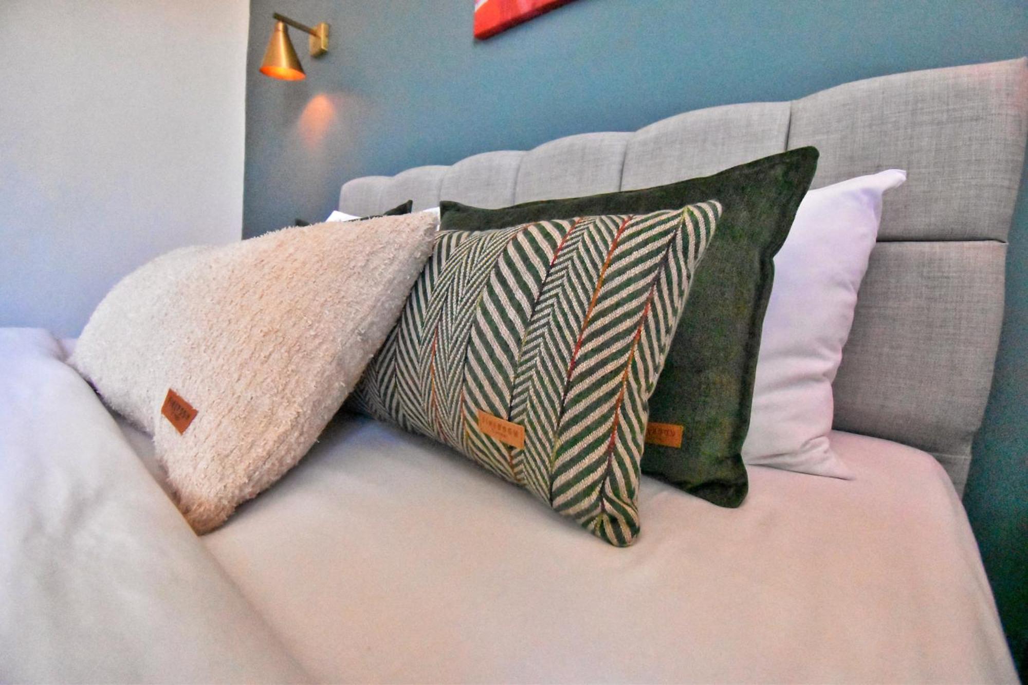Apartment Cozy Renovated 3br Near Taksim- Santur D10
