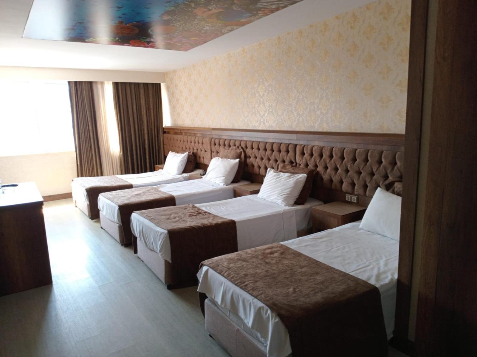 Buyuk Paris Hotel 3*