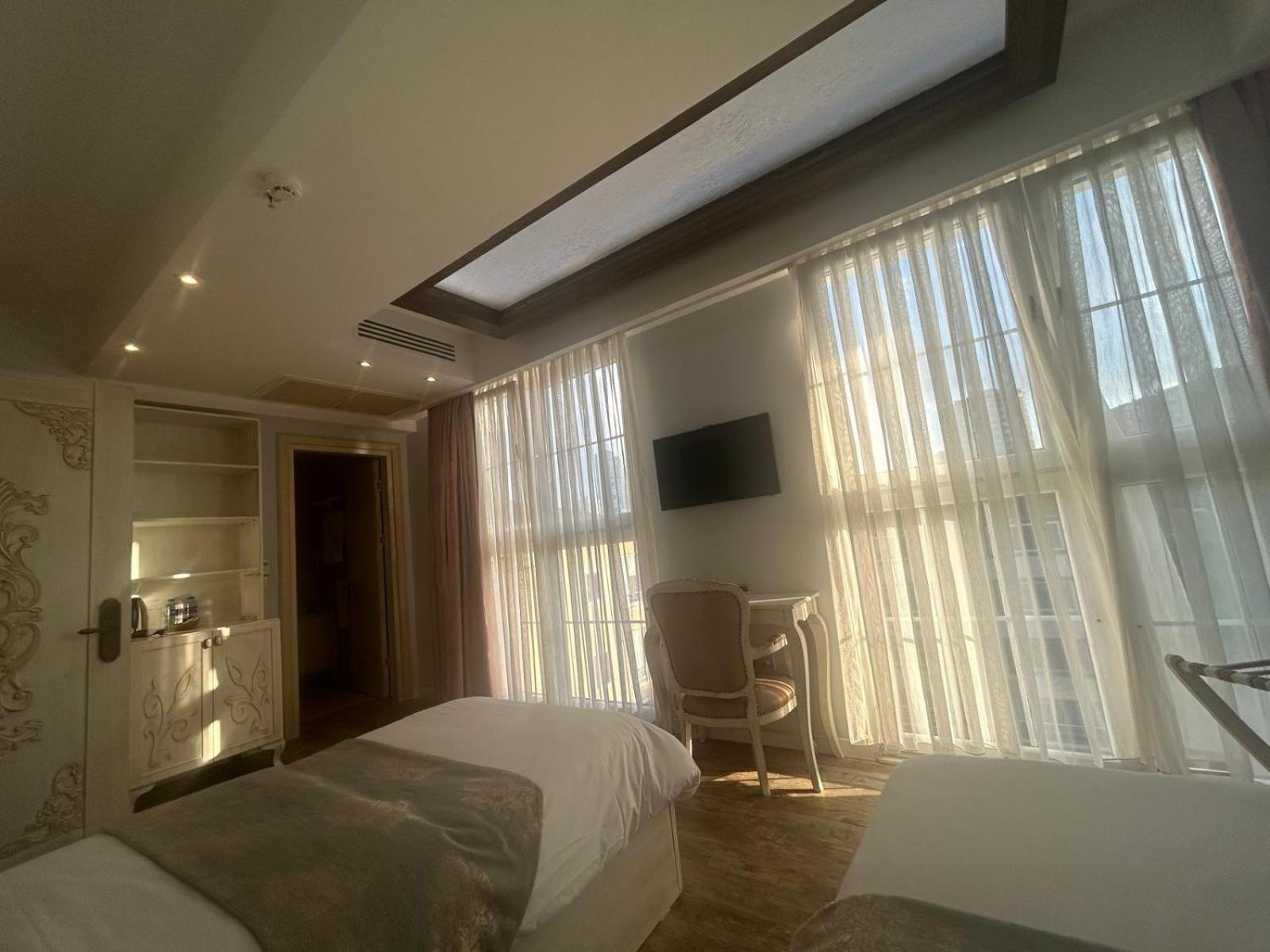 Hotel Elegance 4*