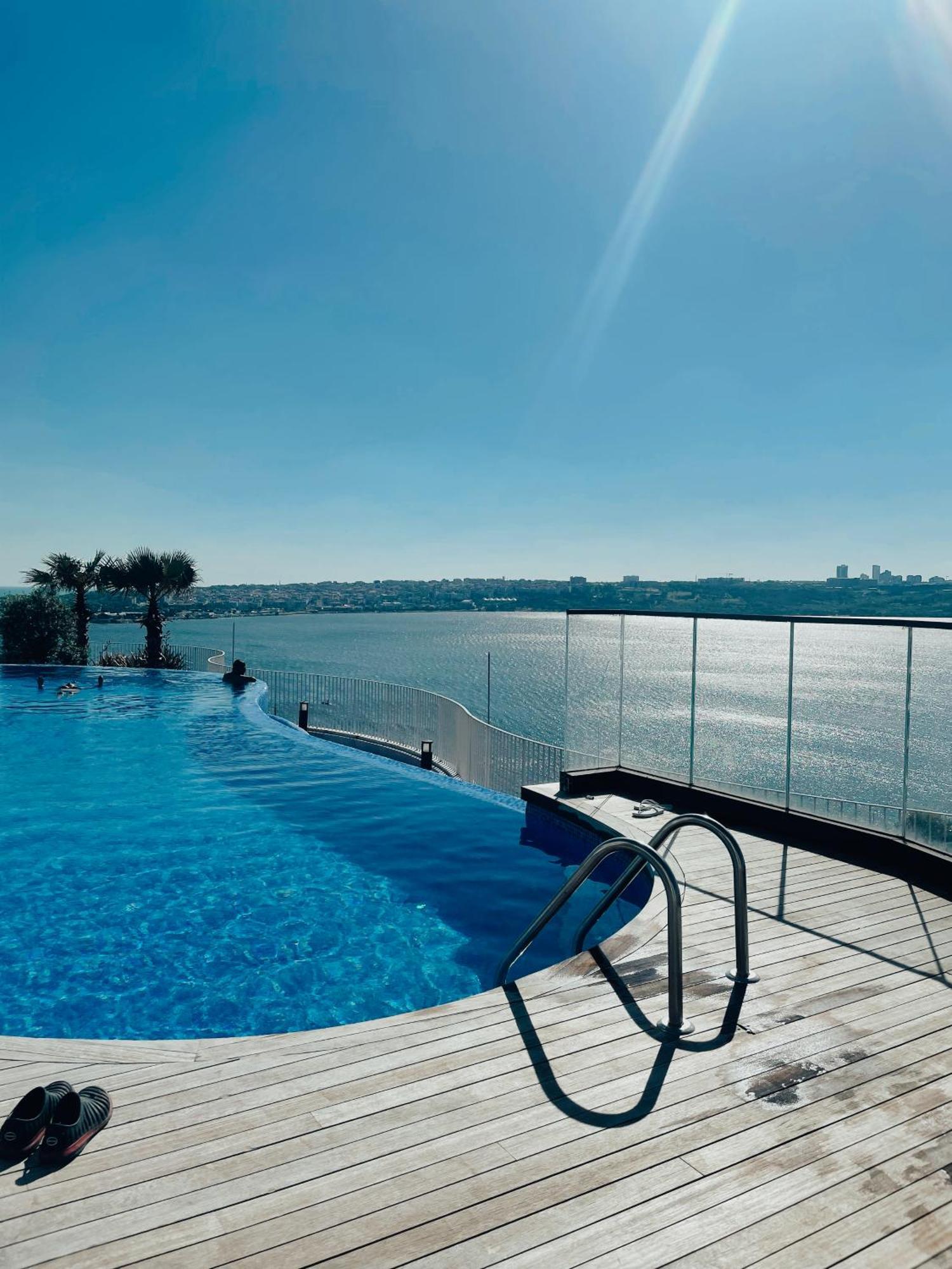 Golden Stones House Garden And View Istanbul