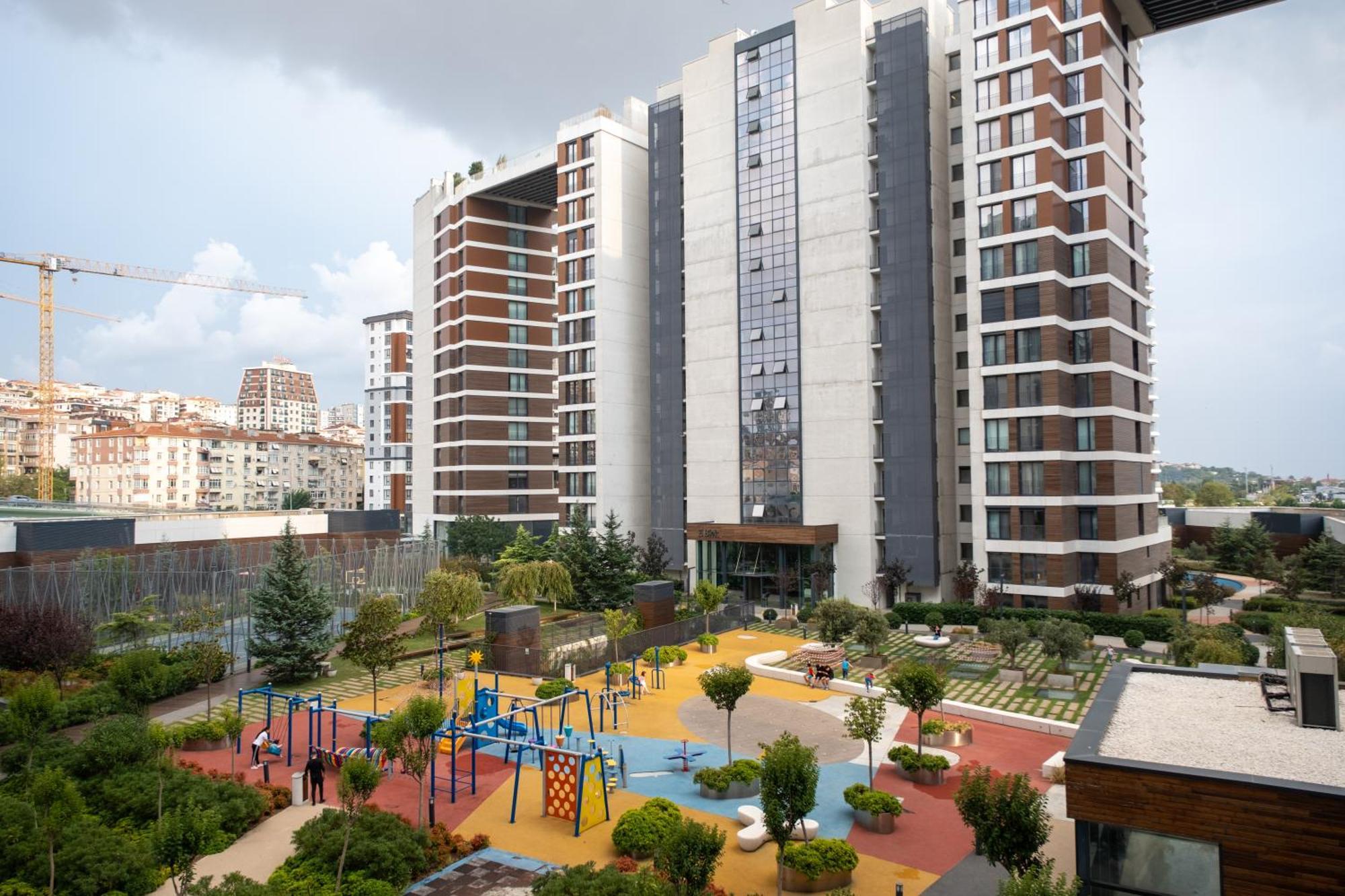 Apartment Golden Stones House Garden And View