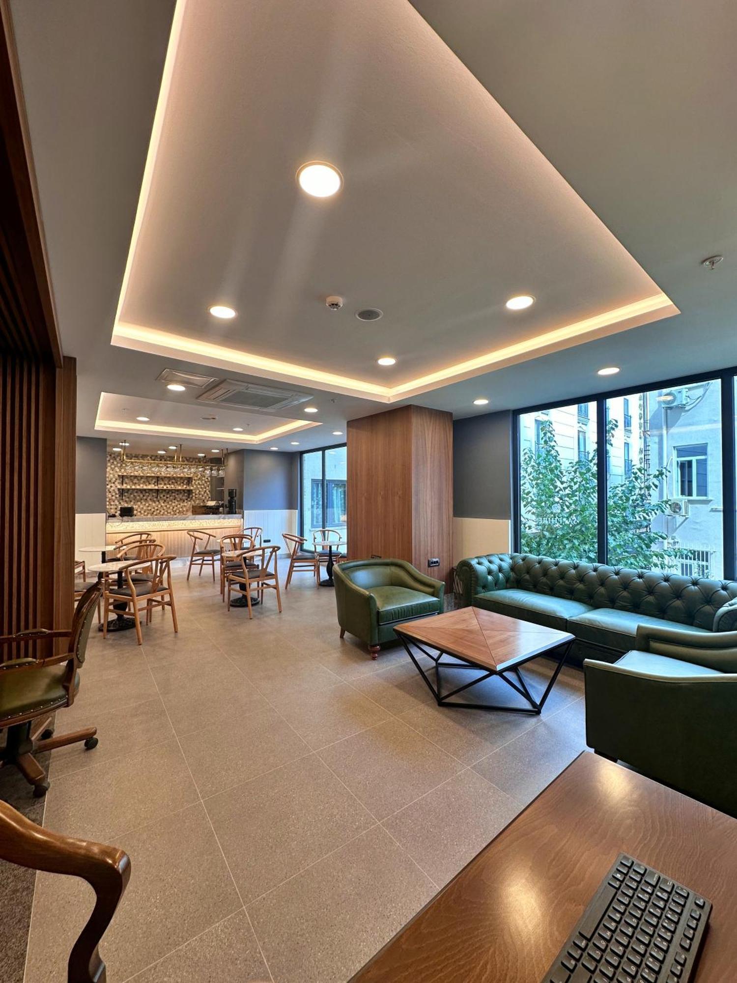 Sapphire Hotel 4*