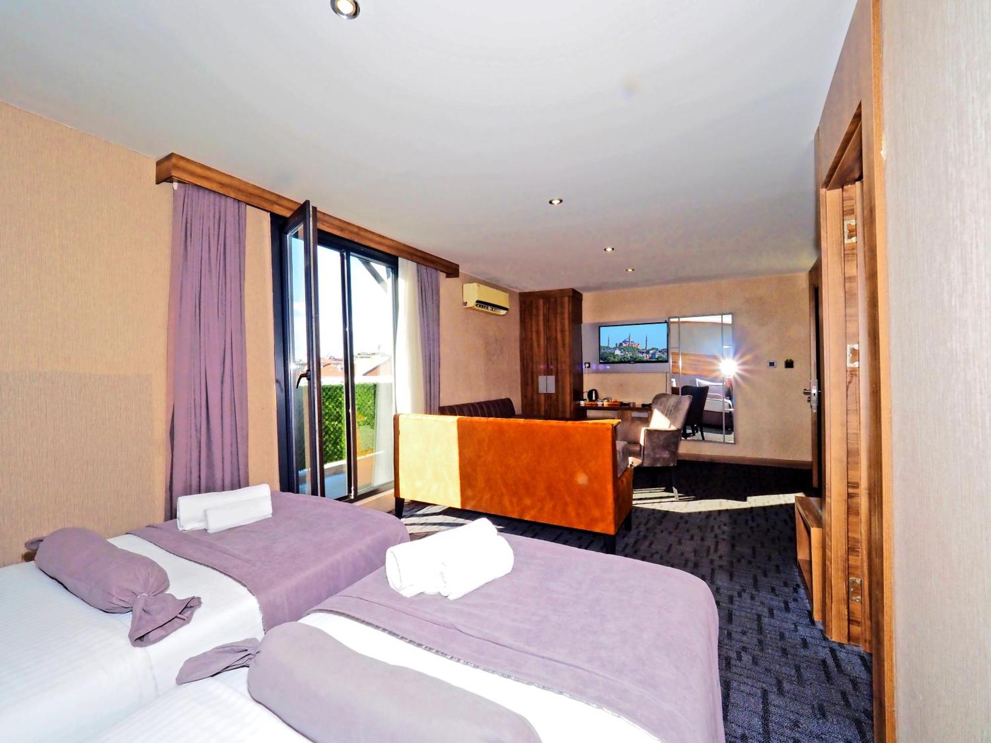 Otel House Old Town 2*